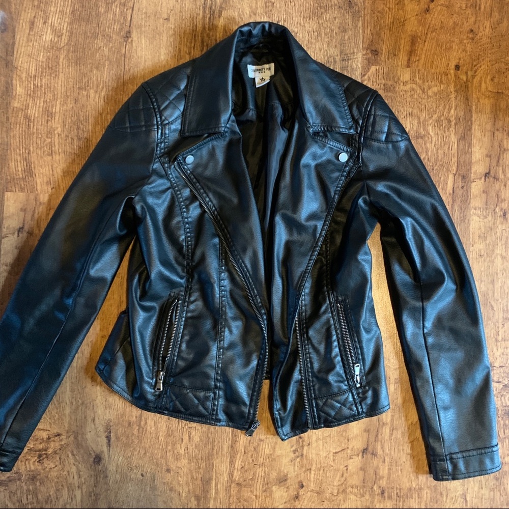 Super Cute Celebrity Pink Leather Jacket